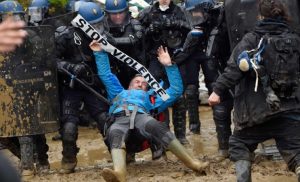 NDDL Violence policière