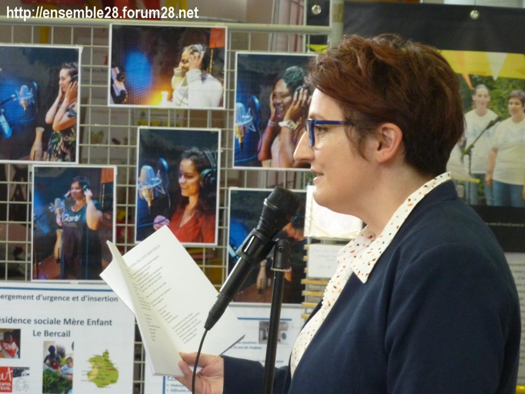 Mainvilliers Centre-Socio-éducatif 8-mars-2019 Rassemblement Droits-des-Femmes 06 Emmanuelle Dupré