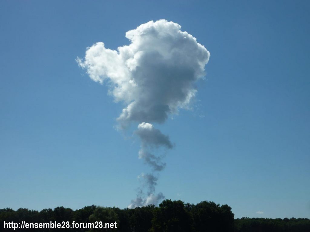 Centrale de Dampierre-en-Burly Le nuage de vapeur