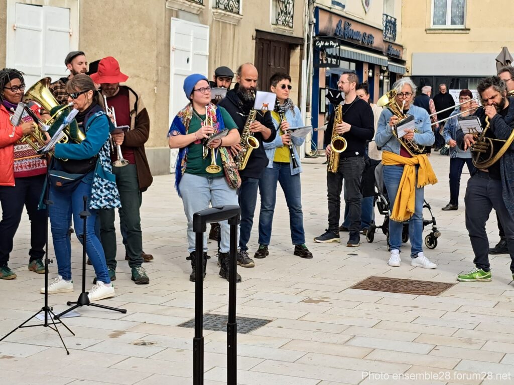Nogent-le-Rotrou 07-03-2026 Rassemblement festif Droits des femmes