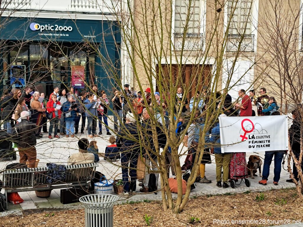 Nogent-le-Rotrou 07-03-2026 Rassemblement festif Droits des femmes