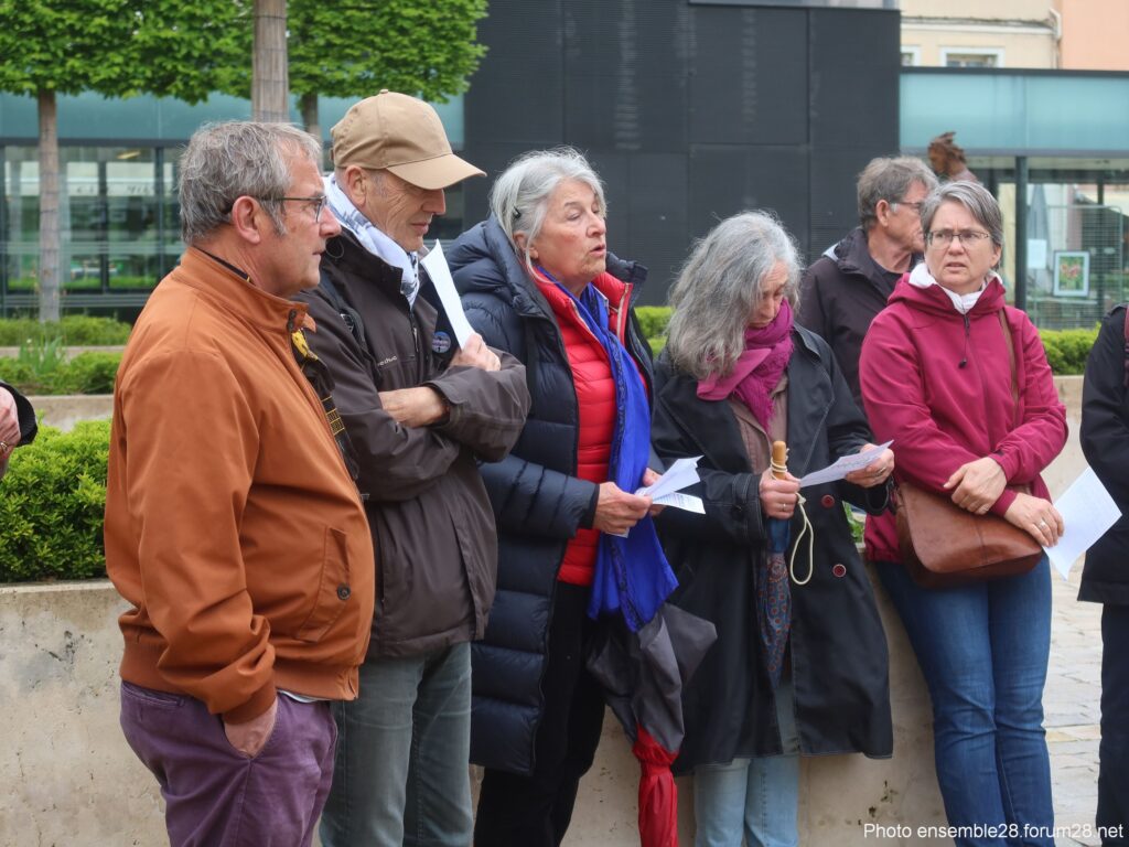 Chartres 11-04-2026 Rassemblement Tractage contre la loi Yadan