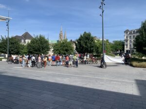 Chartres 2026-06-07 Rassemblement Non-A154 Plus de trains Plus de vélos