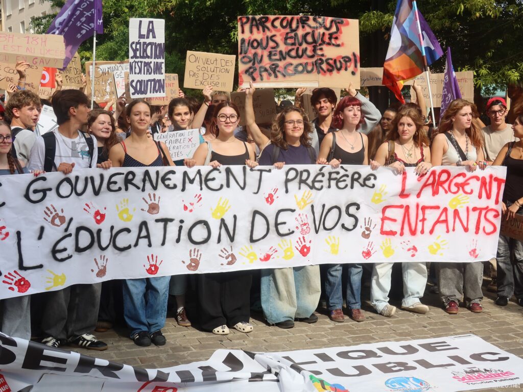 Chartres 29-09-2026 Manifestation Fonctionaires Lycéens