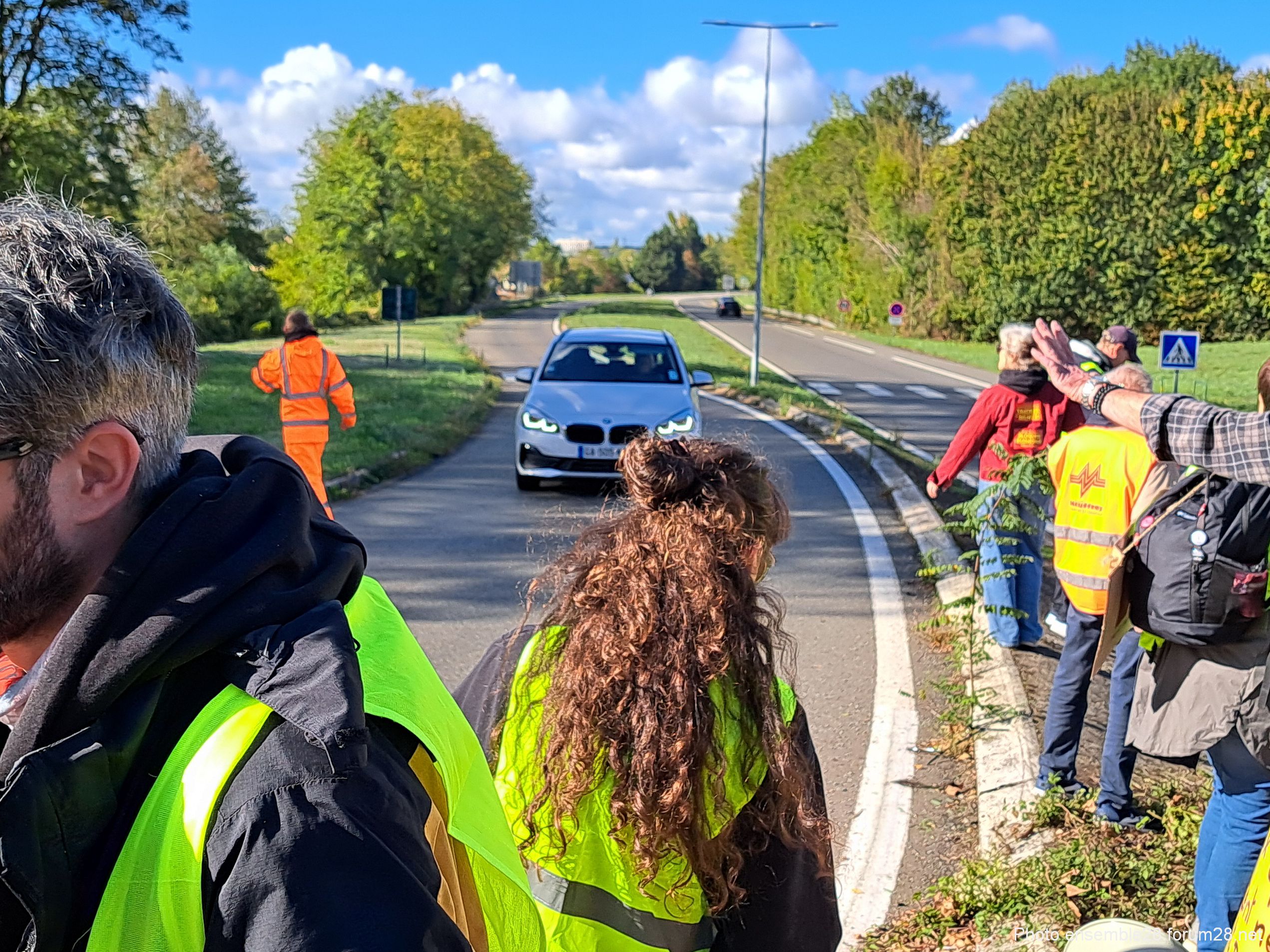 Margon Rond-point 17-10-2026 Filtrage Gilets-Jaunes Lycéens